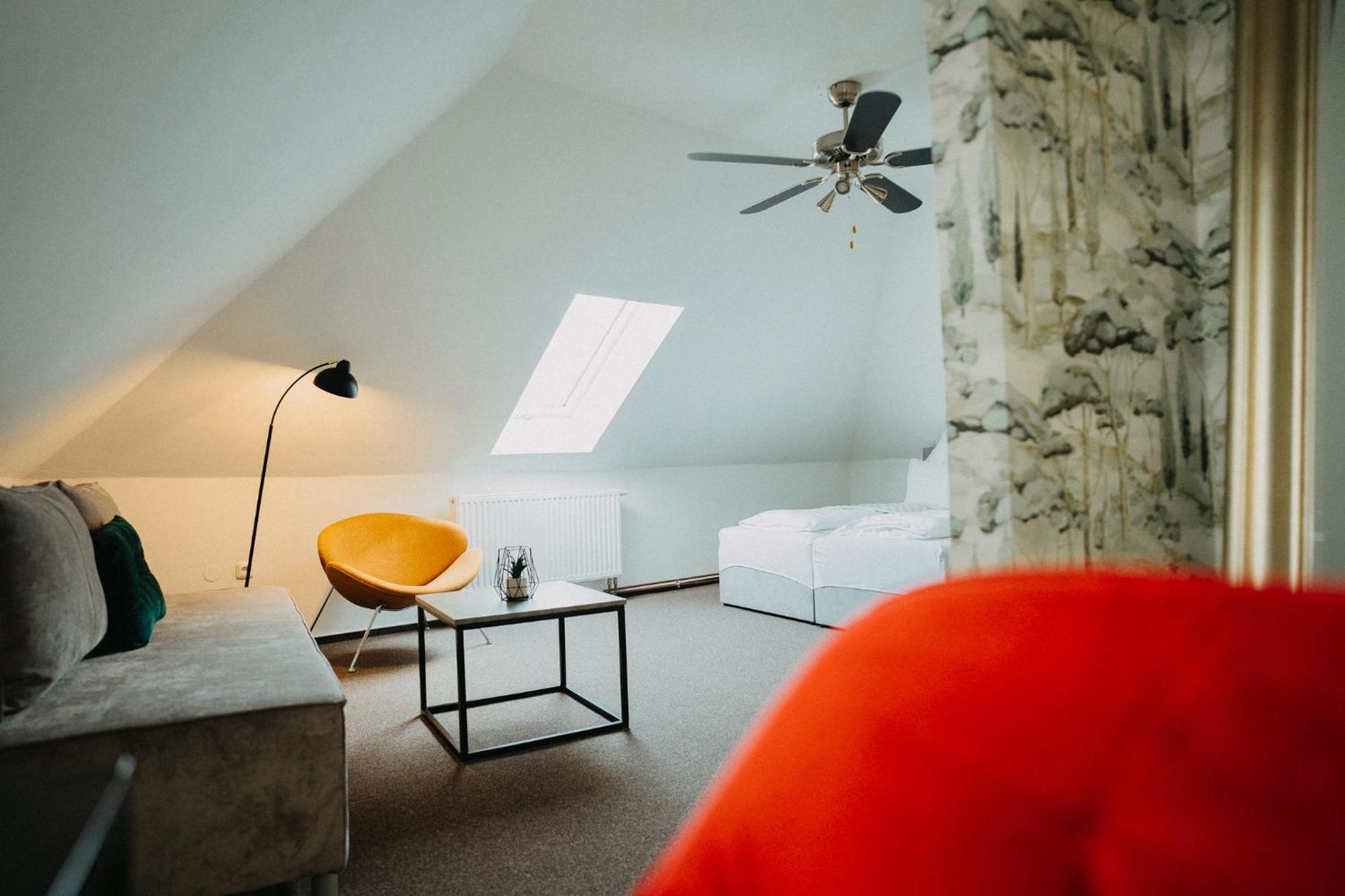 House Hotell Hradec Králové Eksteriør bilde