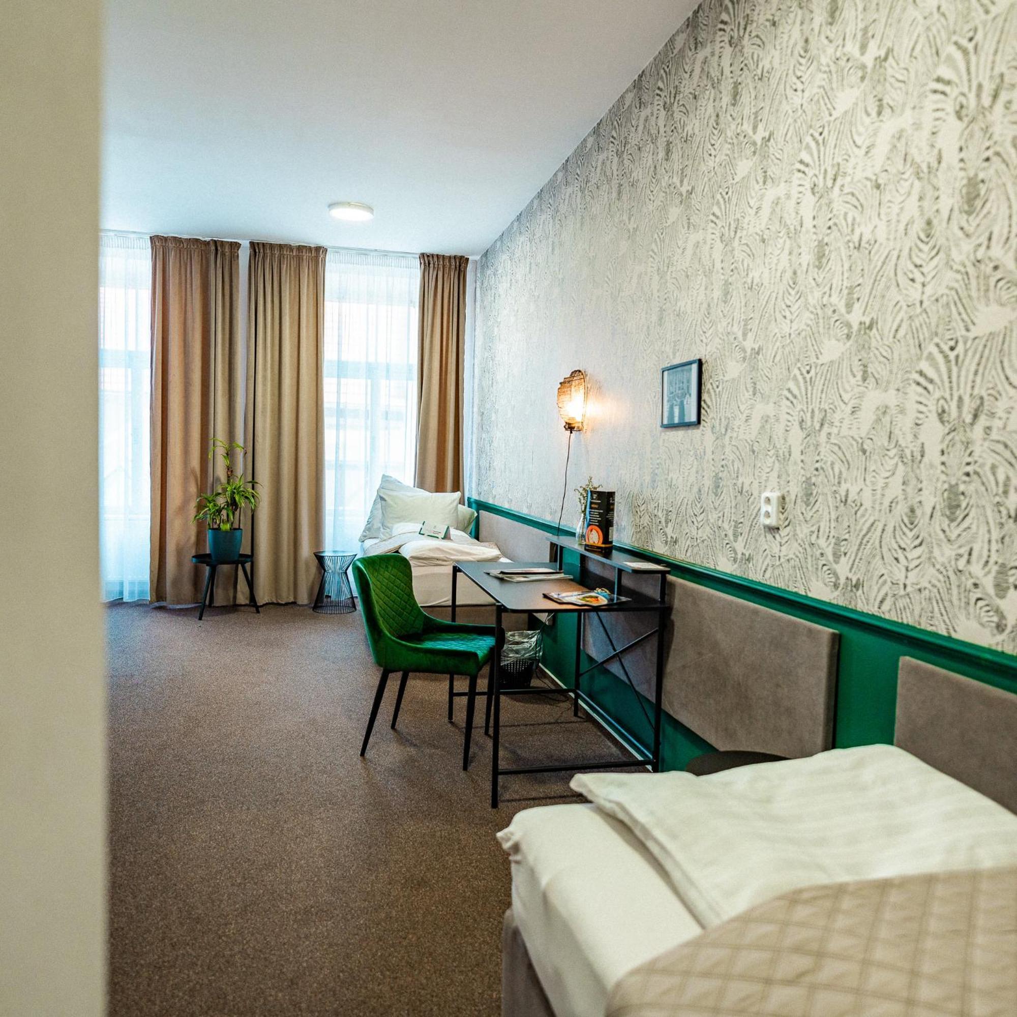 House Hotell Hradec Králové Eksteriør bilde
