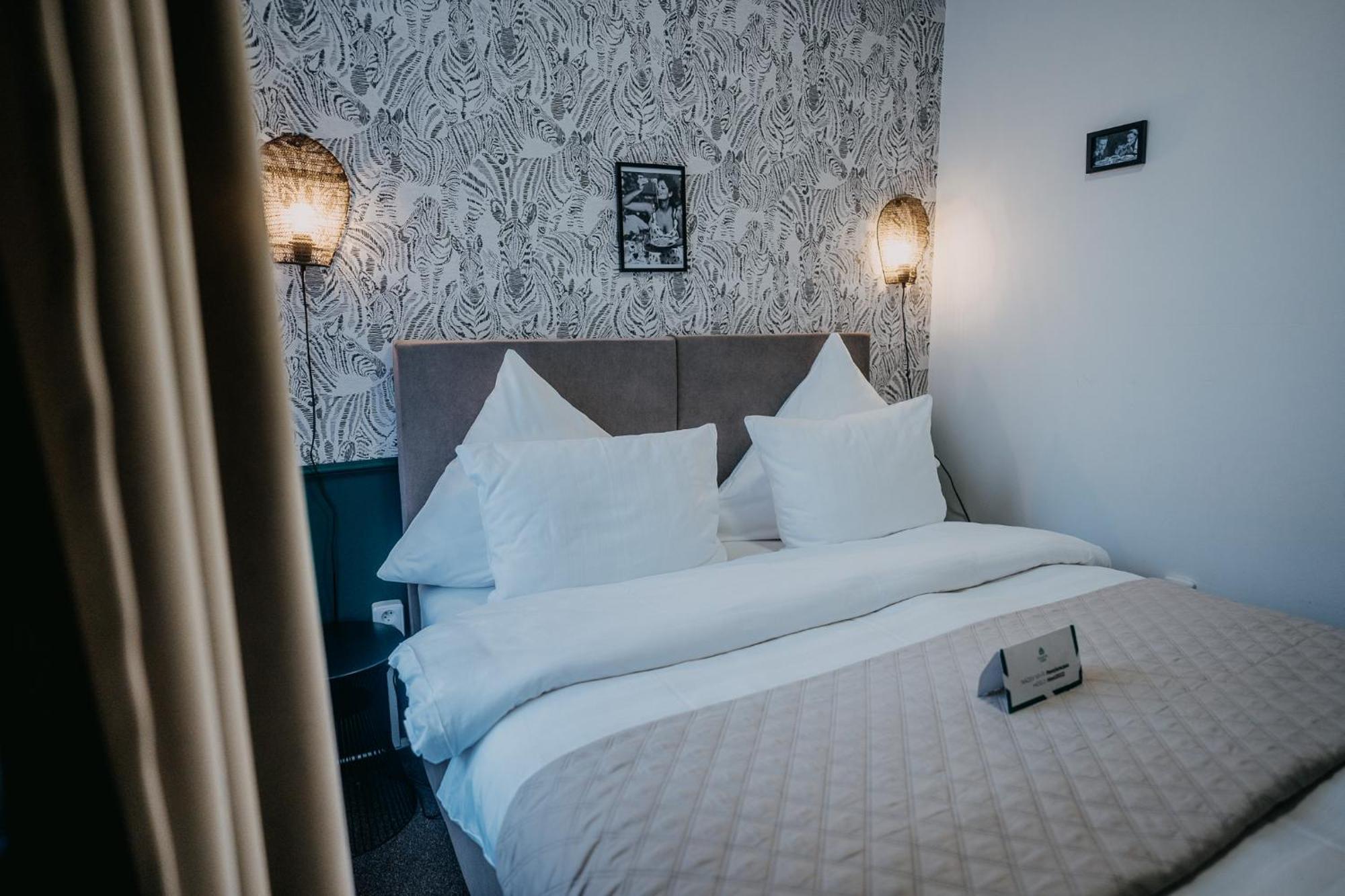 House Hotell Hradec Králové Eksteriør bilde